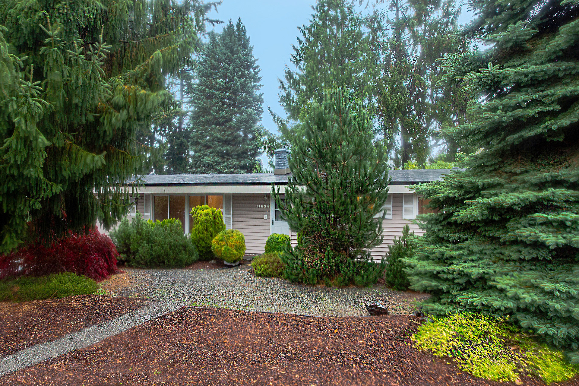 Home for sale by Seattle realtor Benjamin Chotzen. Click to Zoom.
