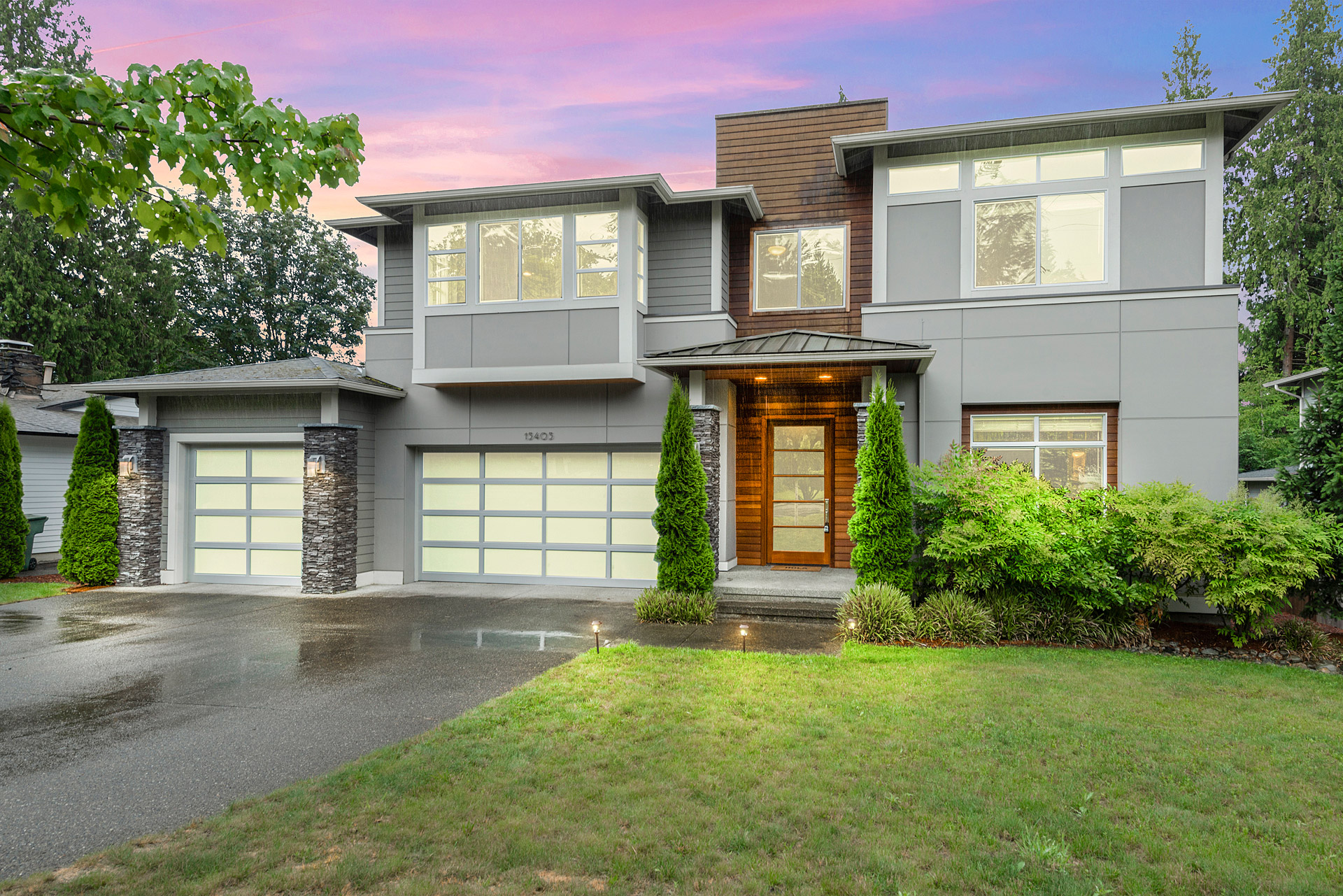 Home for sale by Seattle realtor Benjamin Chotzen. Click to Zoom.