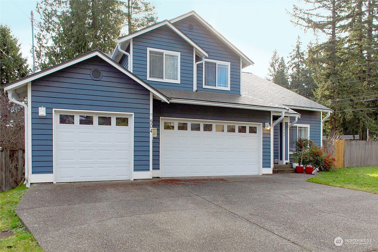 Home for sale by Seattle realtor Benjamin Chotzen. Click to Zoom.
