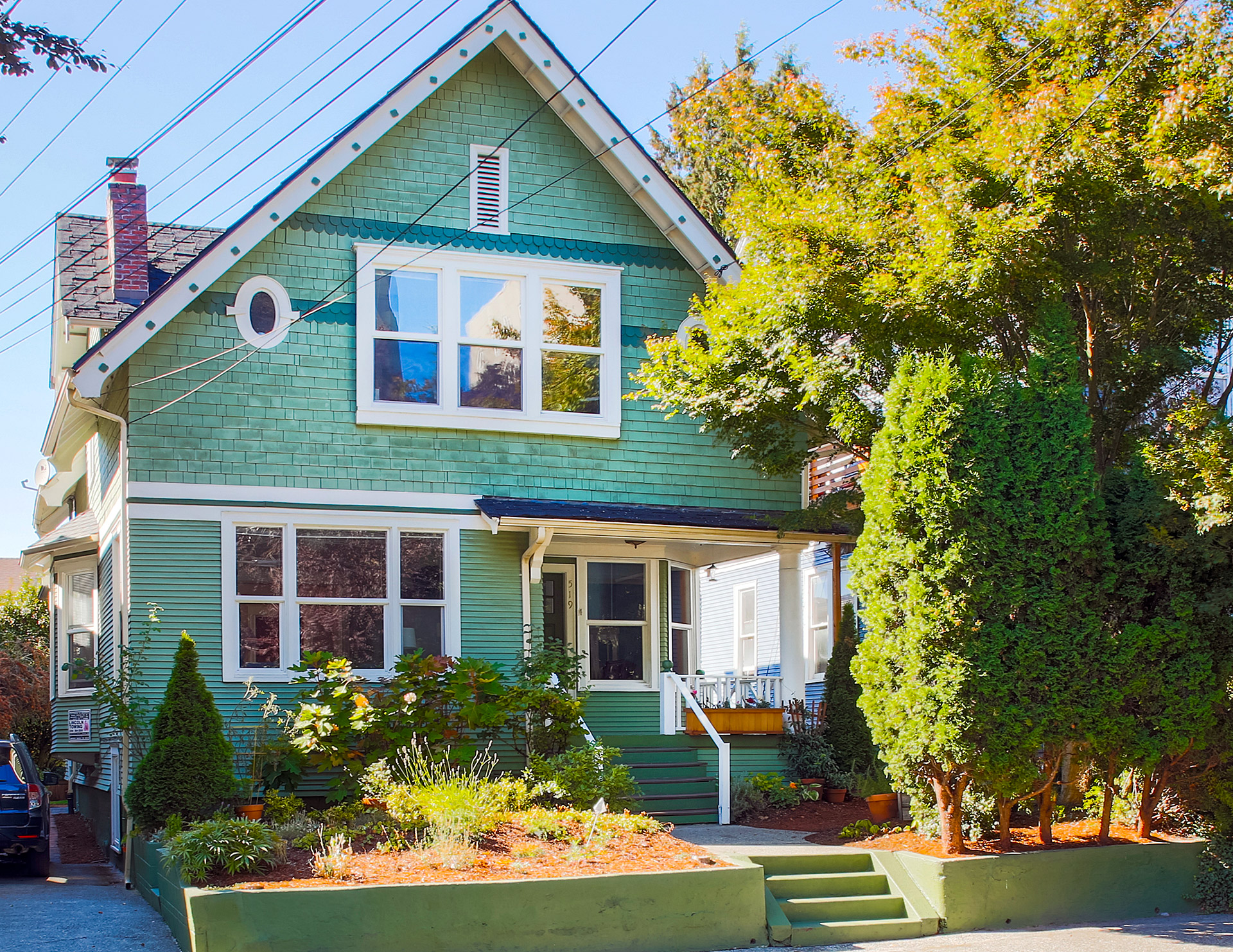 Home for sale by Seattle realtor Benjamin Chotzen. Click to Zoom.
